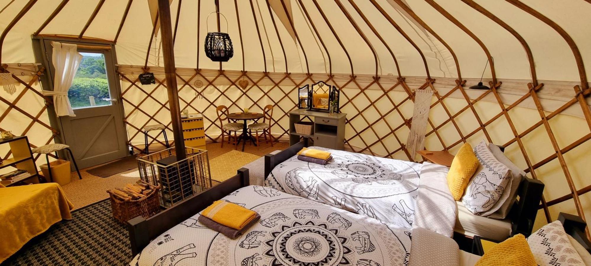 מלון Cynghordy Bronfelen Yurt מראה חיצוני תמונה